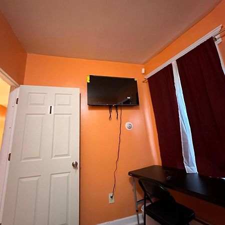 Fidellia Iron Room, Queen Bed Minutes From Newark Liberty International Airport And Newark Penn Station Zewnętrze zdjęcie