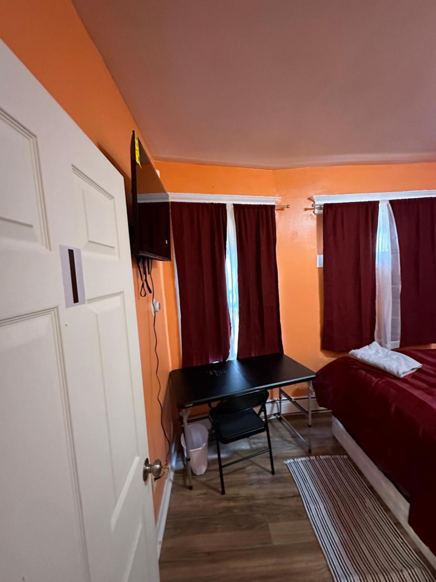 Fidellia Iron Room, Queen Bed Minutes From Newark Liberty International Airport And Newark Penn Station Zewnętrze zdjęcie
